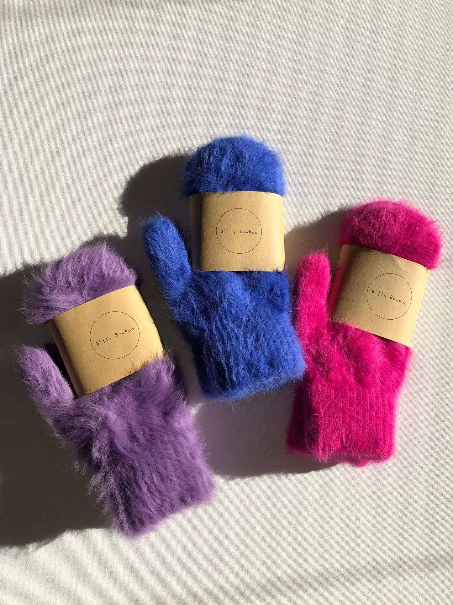 FLUFFY ANGORA MITTENS - crystal brights: Holly red ( Mid of November )