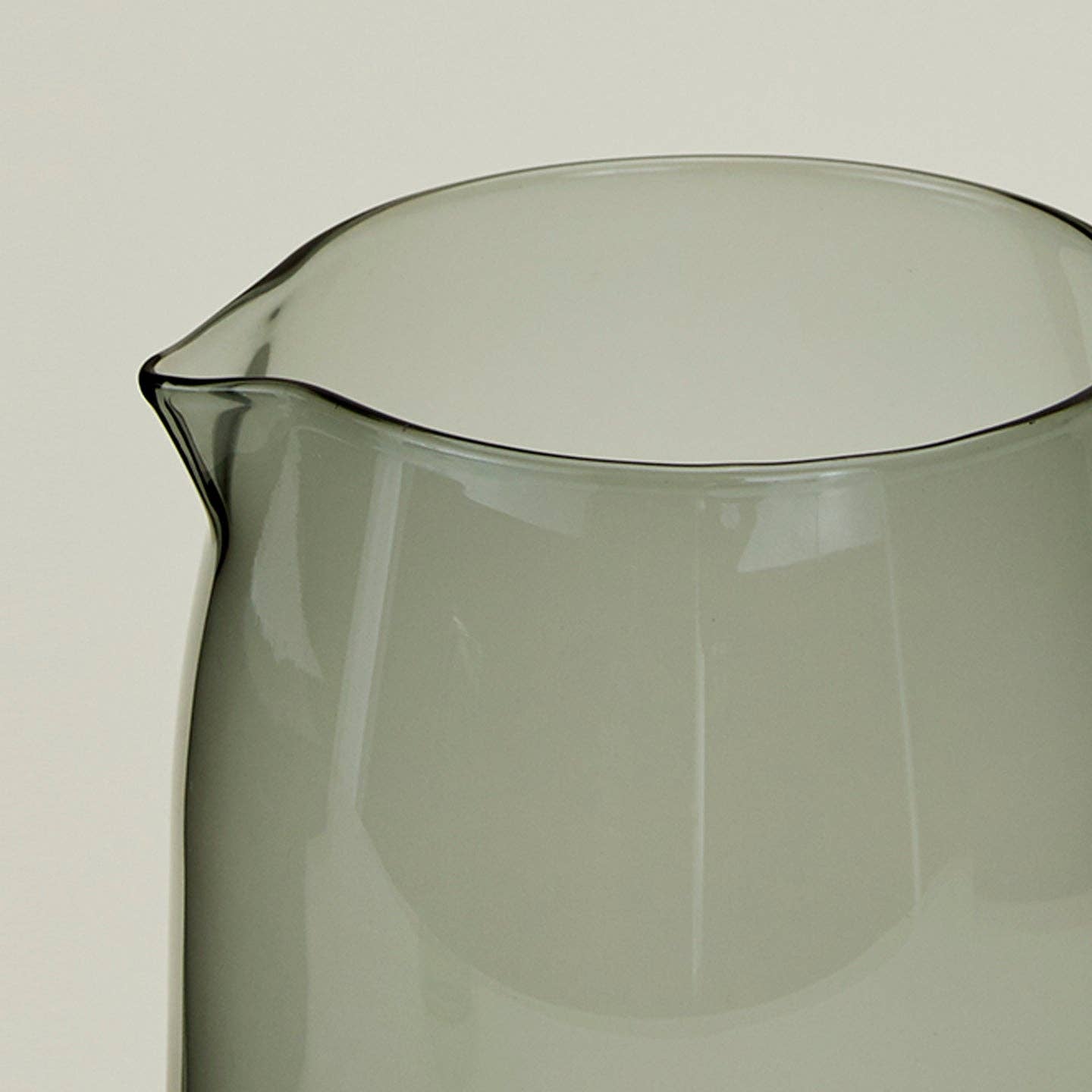 ESSENTIAL GLASSWARE - PITCHERS: TERRACOTTA