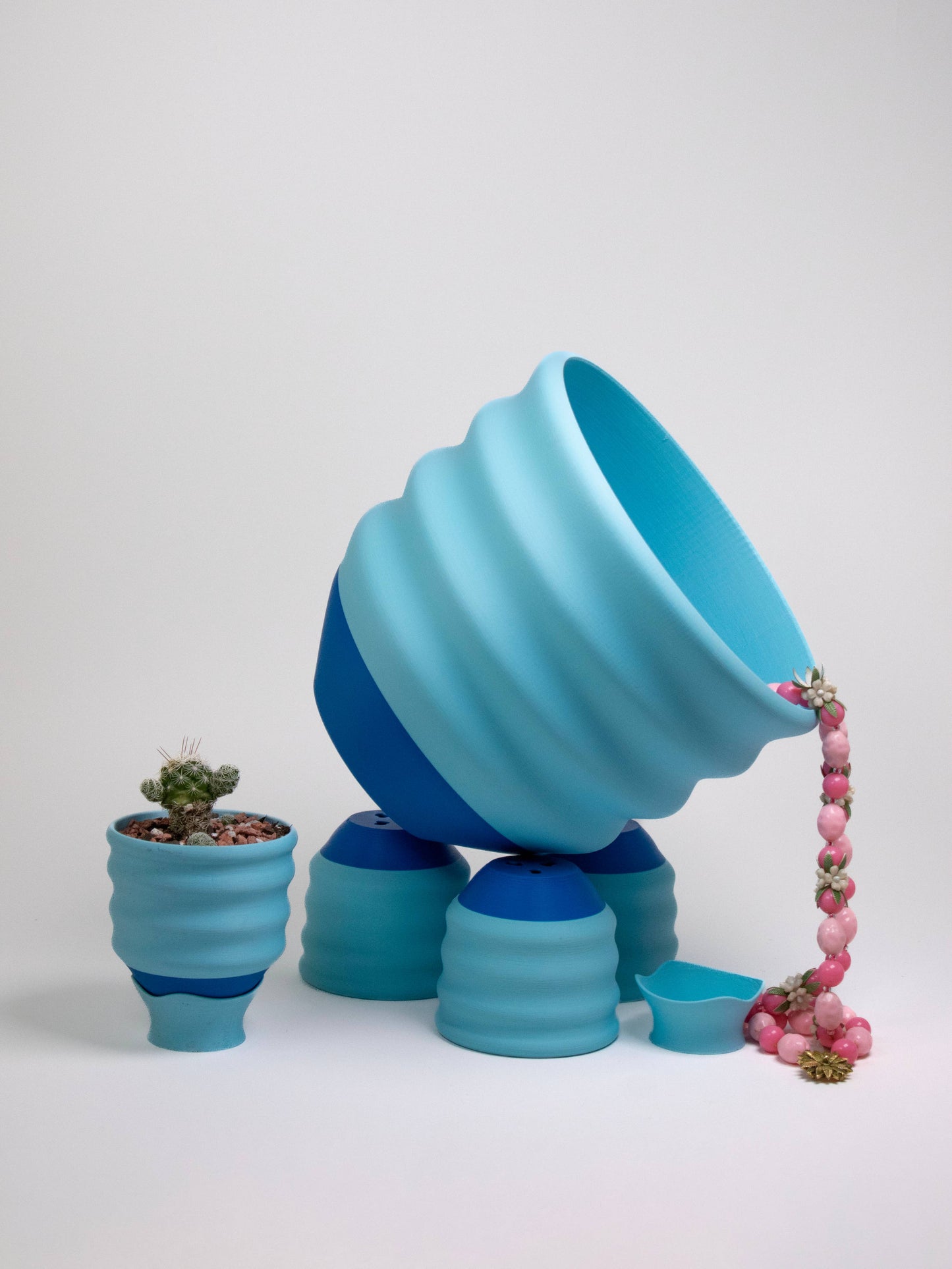 3" Small Wiggle Planters: Swimming Pool Blues