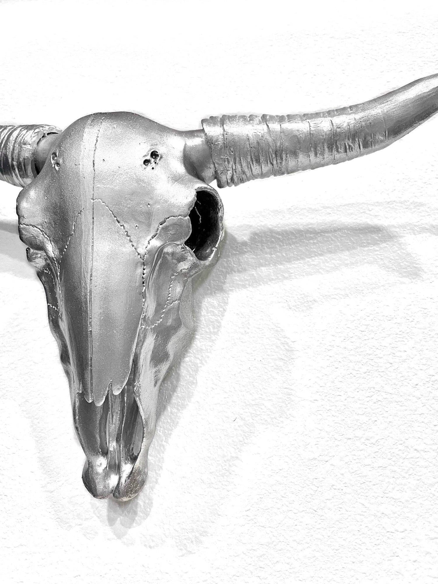 OVERSIZED METALLIC BULL SKULL