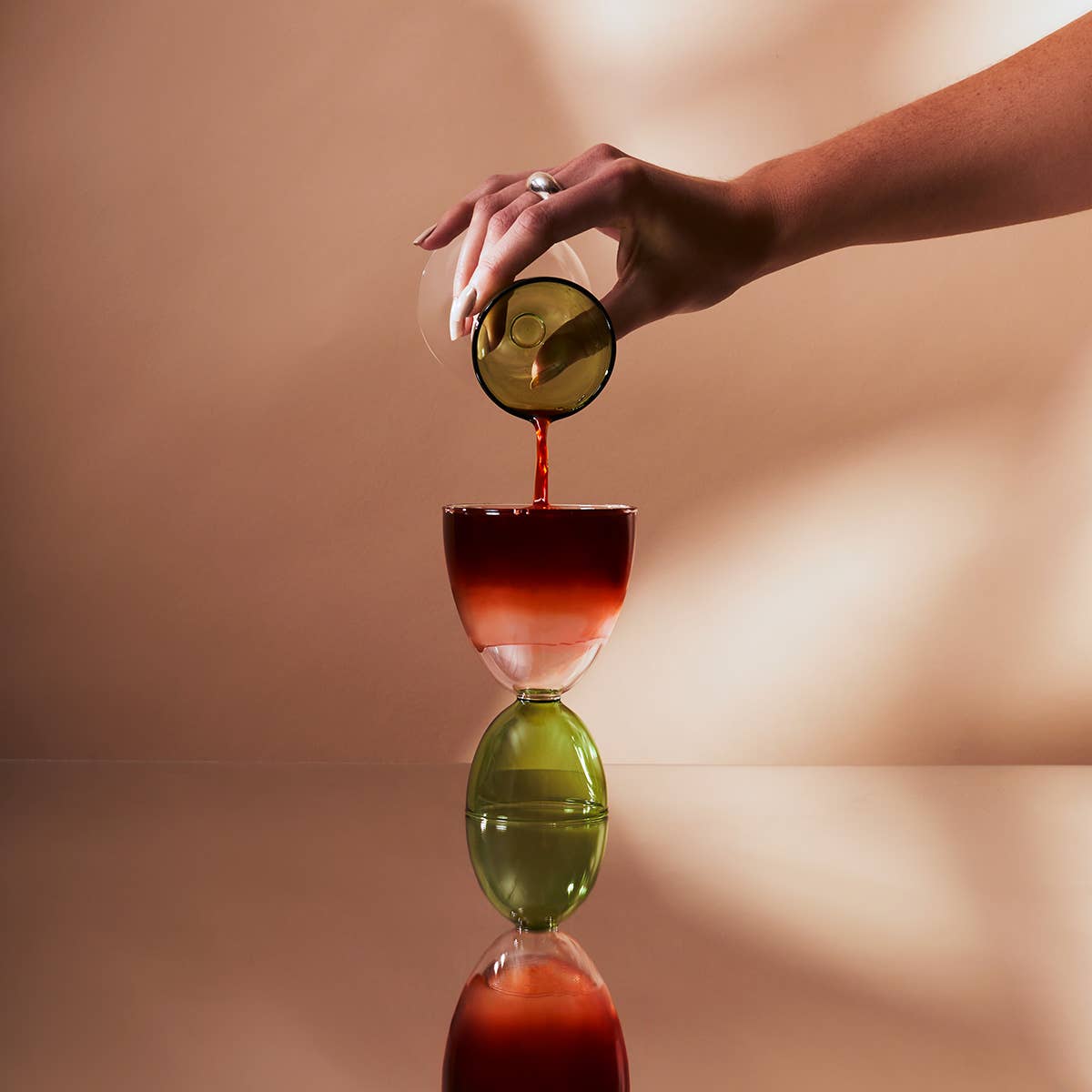 The Classic Mamo silhouette Glass