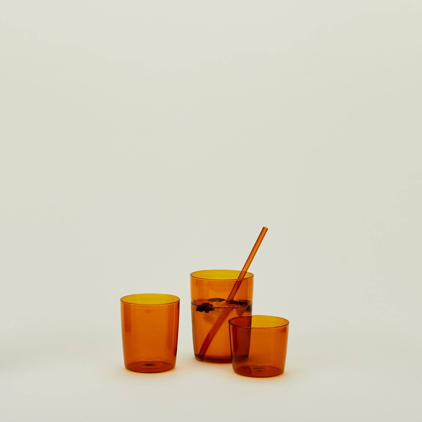 ESSENTIAL GLASSWARE - SET OF 4, TERRACOTTA: MEDIUM