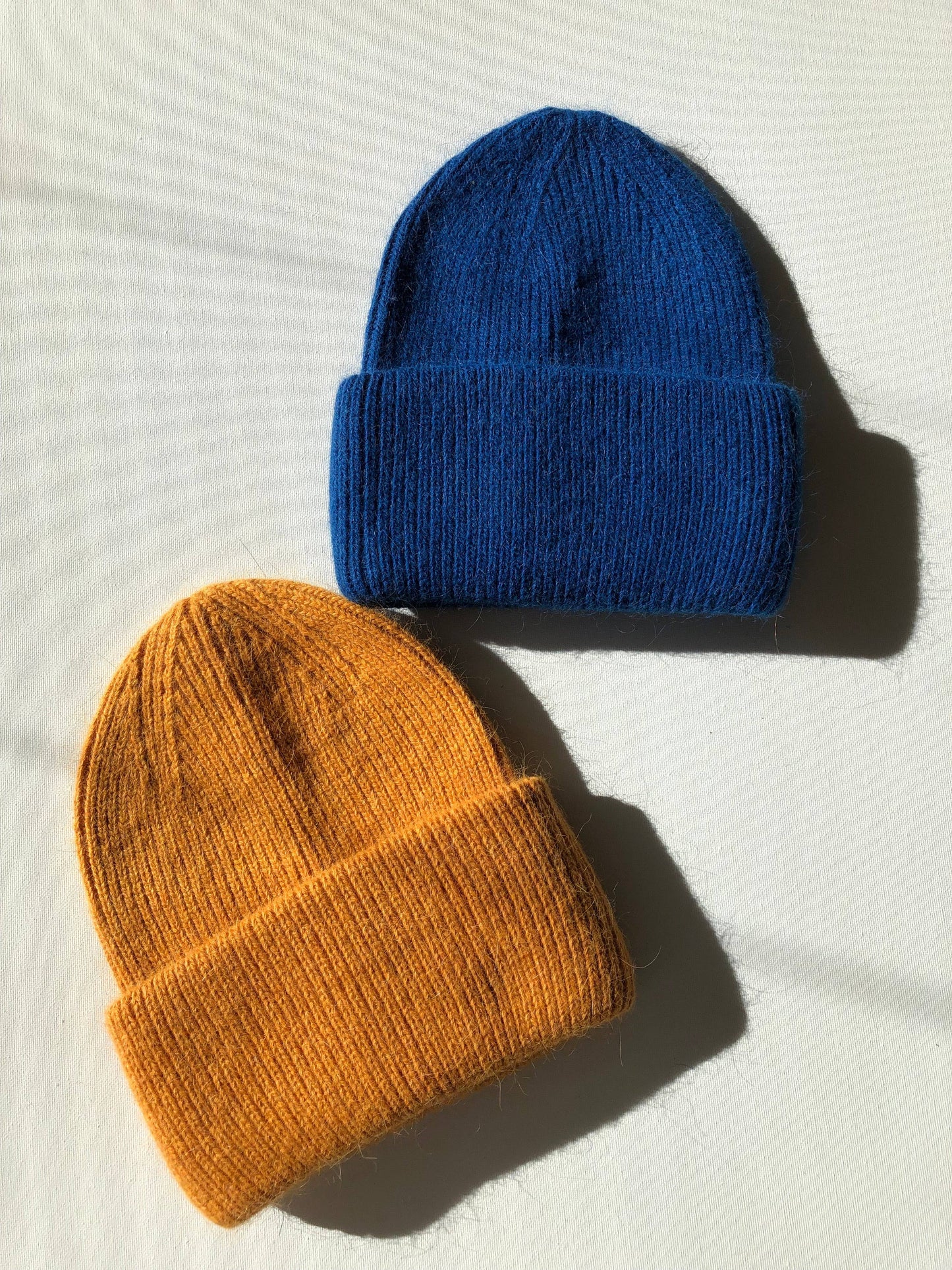 ROYAL ANGORA WOOL BEANIE - crystal brights: Crystal red