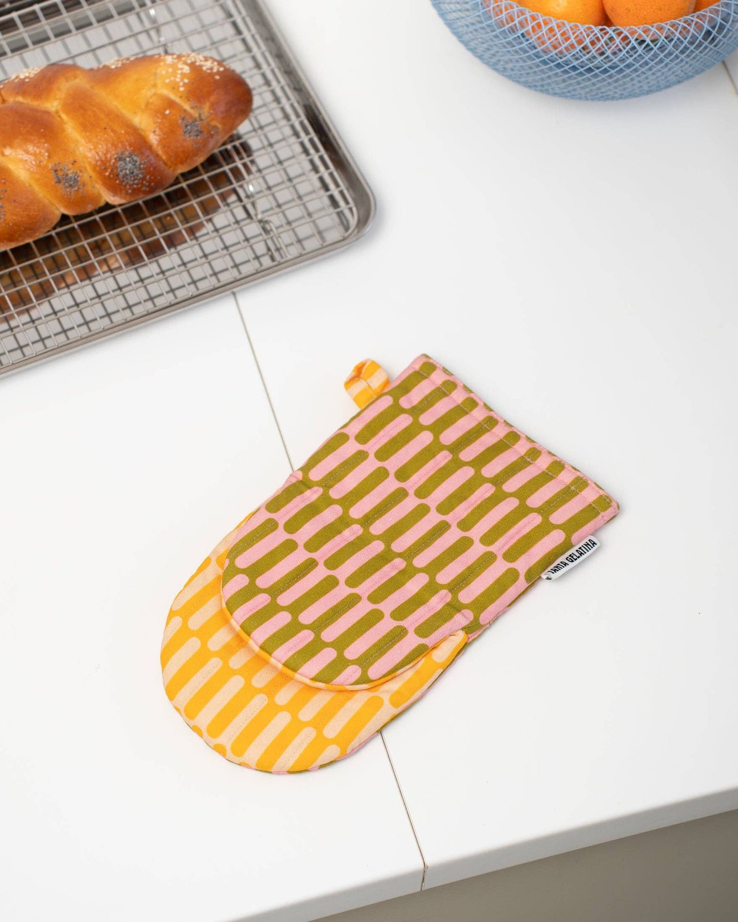 Oven Mitt: Cookie Dough