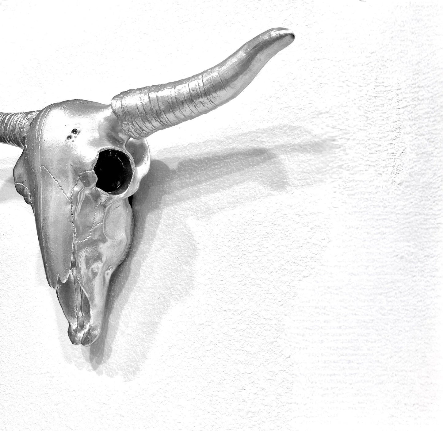 OVERSIZED METALLIC BULL SKULL