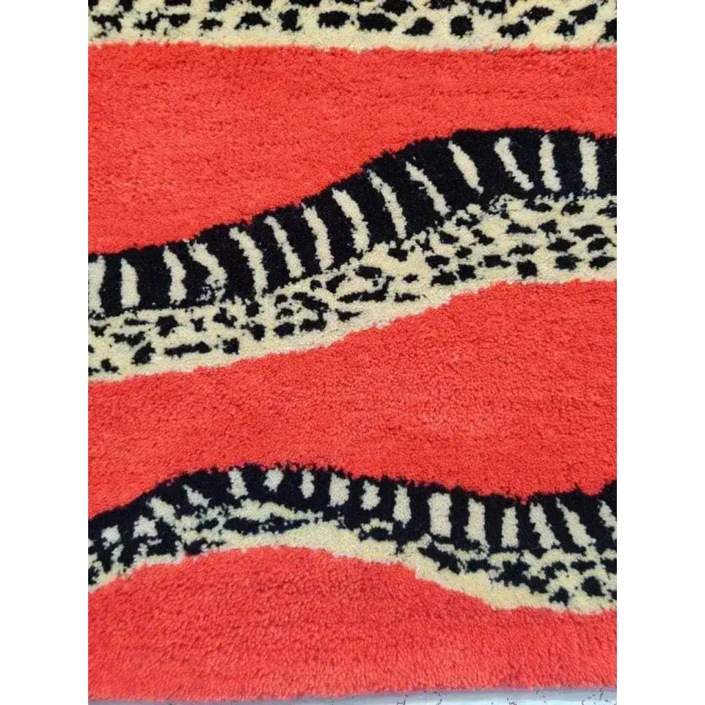 Retro Red Snake Hand Tufted Wool Rug: 4' x 6'
