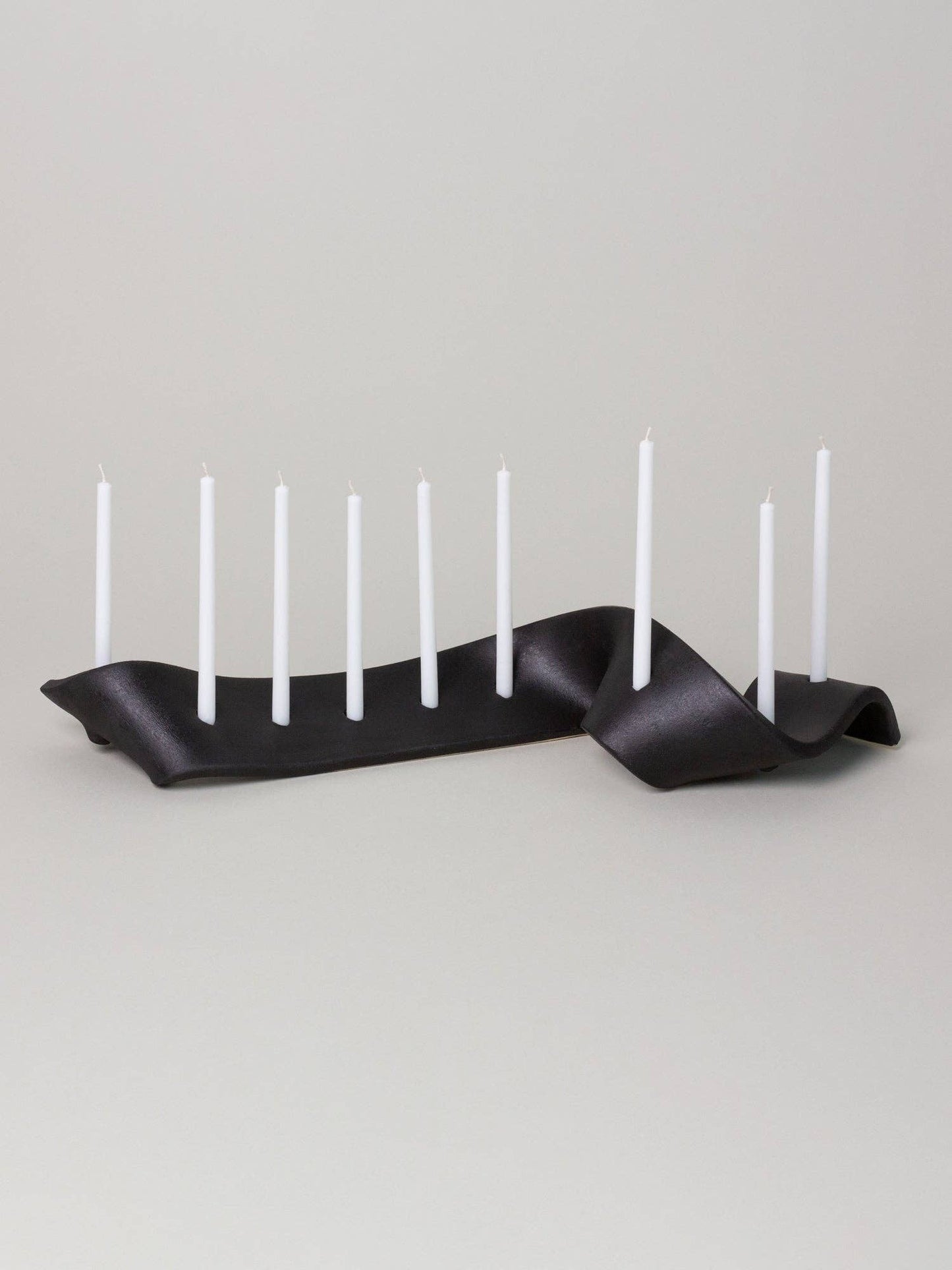 Swey Menorah, Black