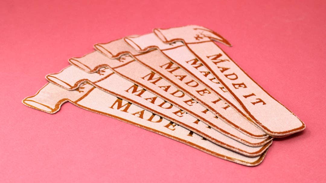 Hammer Bookmark - Pink: Pink
