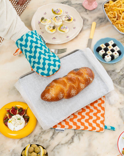 Oven Mitt: Cookie Dough