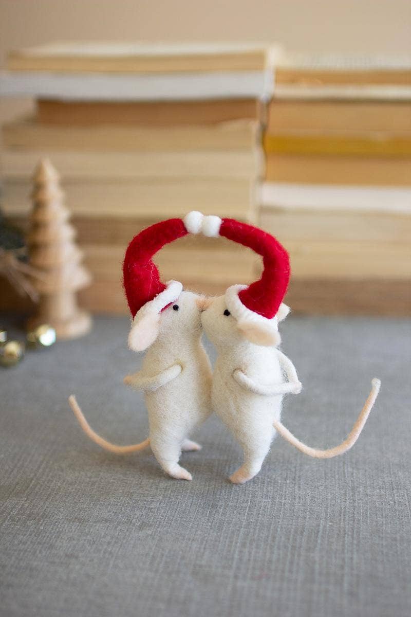 KISSING FELT CHRISTMAS MICE: Felt