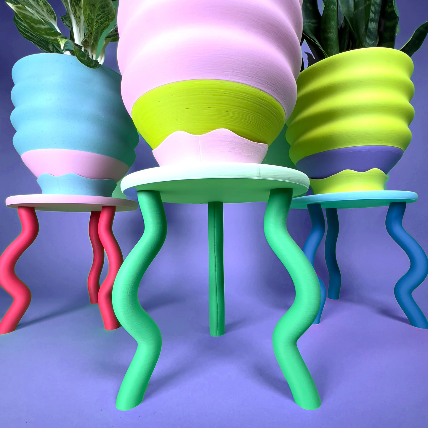 Wavy Plant Stand (3 colorways): Swimming Pool Blues