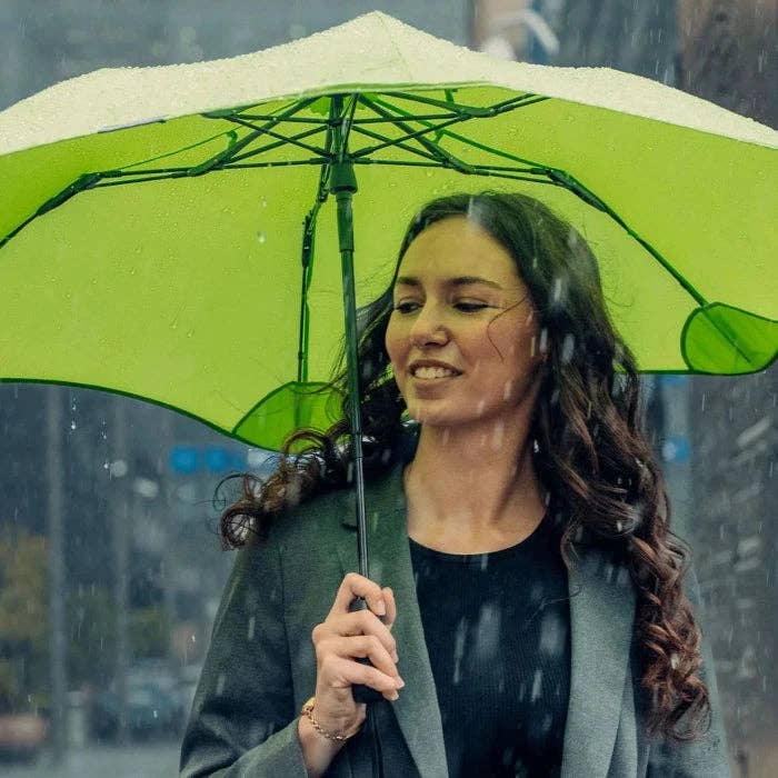 Blunt - Metro Umbrella: Cherry Red