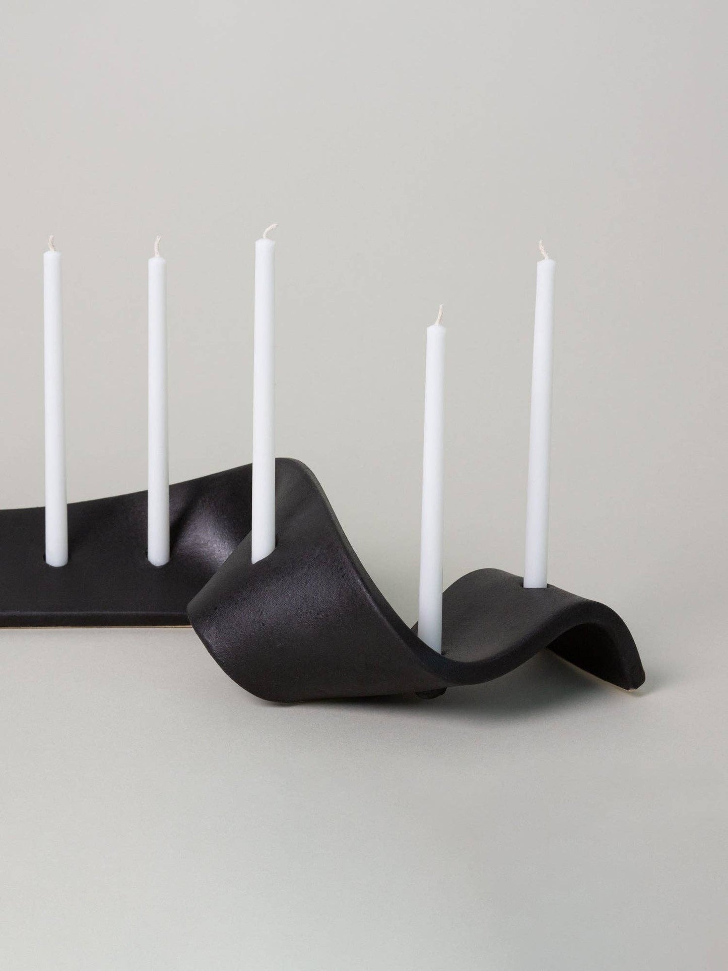 Swey Menorah, Black