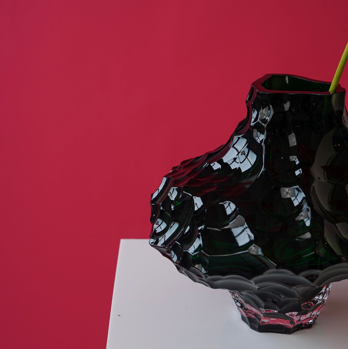 Obelist glass vase