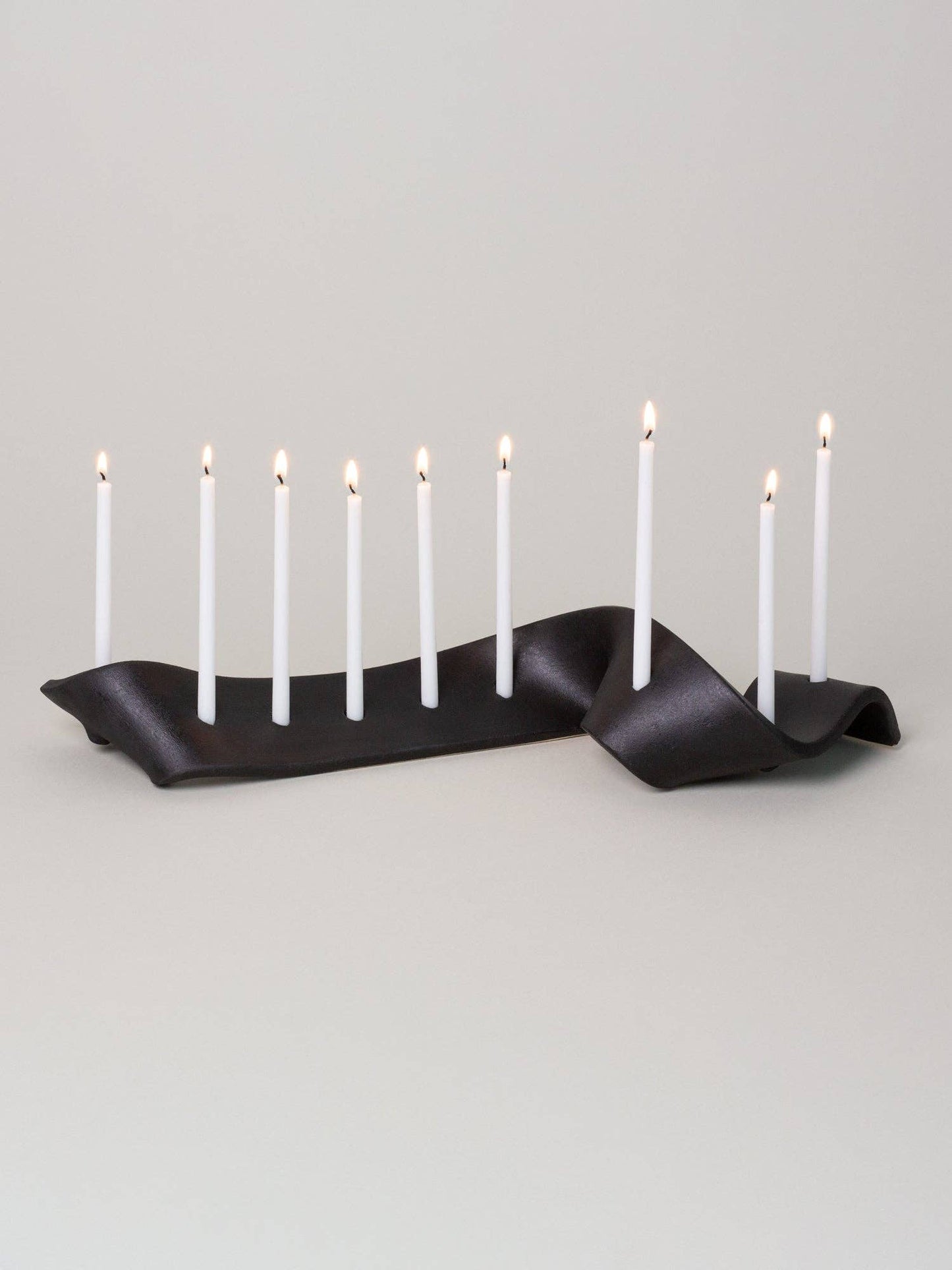 Swey Menorah, Black