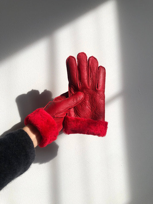 SHEARLING GLOVES: Red Corel