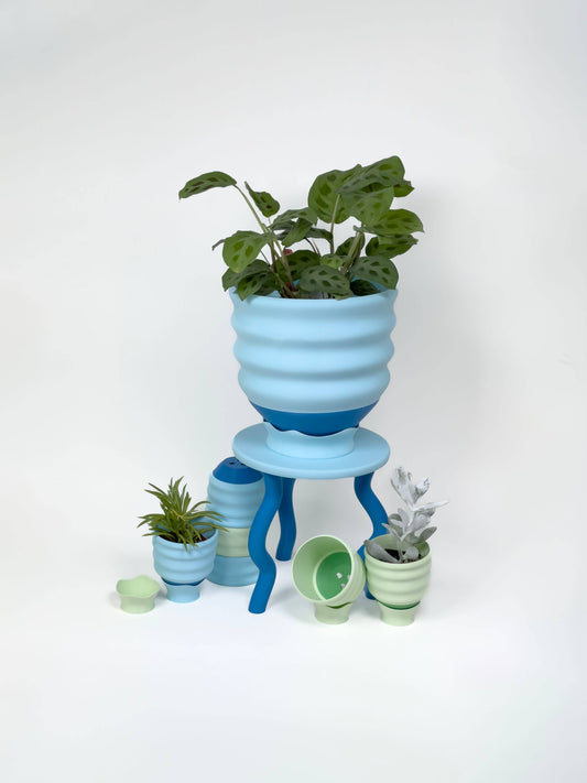 Wavy Plant Stand (3 colorways): Swimming Pool Blues