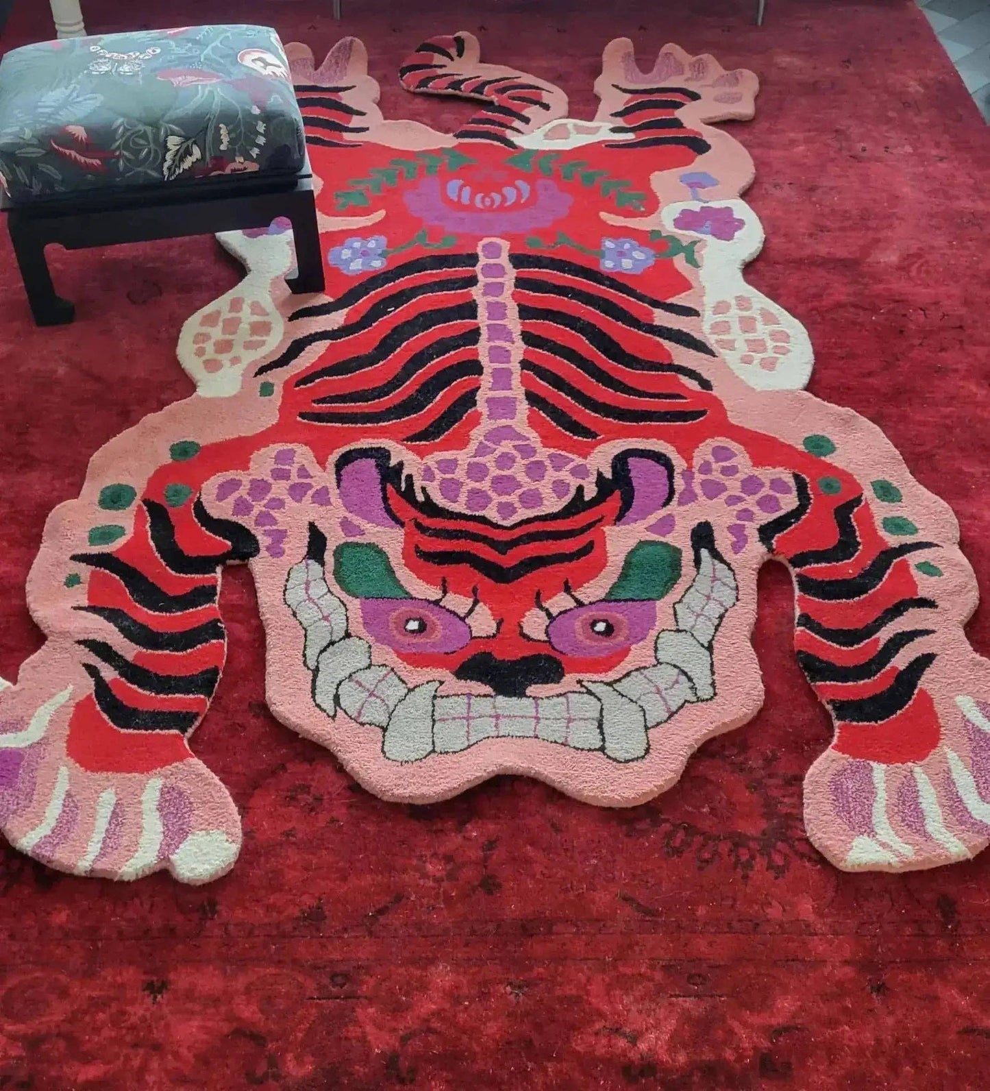 Chinoiserie Pink Tibetan Tiger Tufted Wool Rug: 2' x 3'