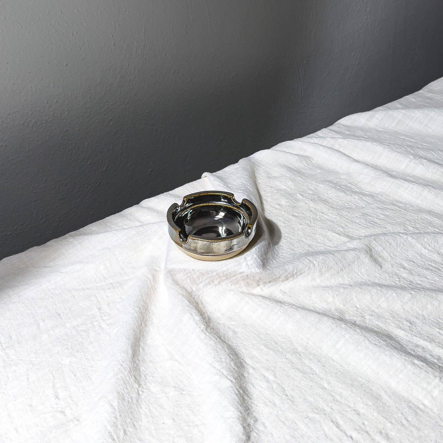 Ashtray: Sapphire