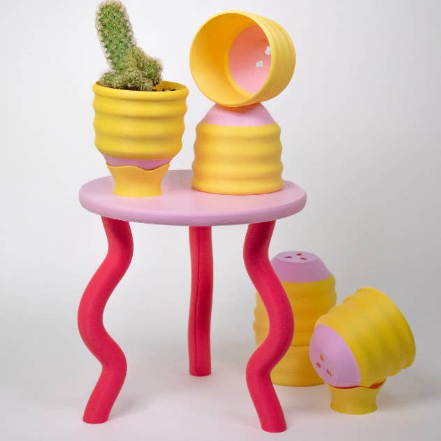 Wavy Plant Stand (3 colorways): Swimming Pool Blues